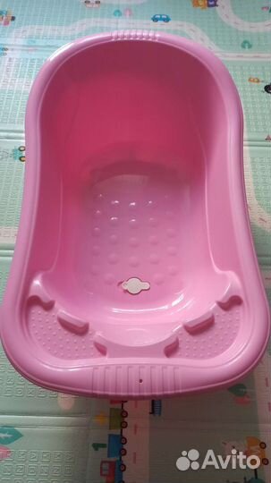 Ванночка с горкой для купания