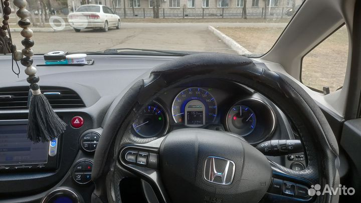 Honda Fit Shuttle 1.3 CVT, 2014, 160 000 км