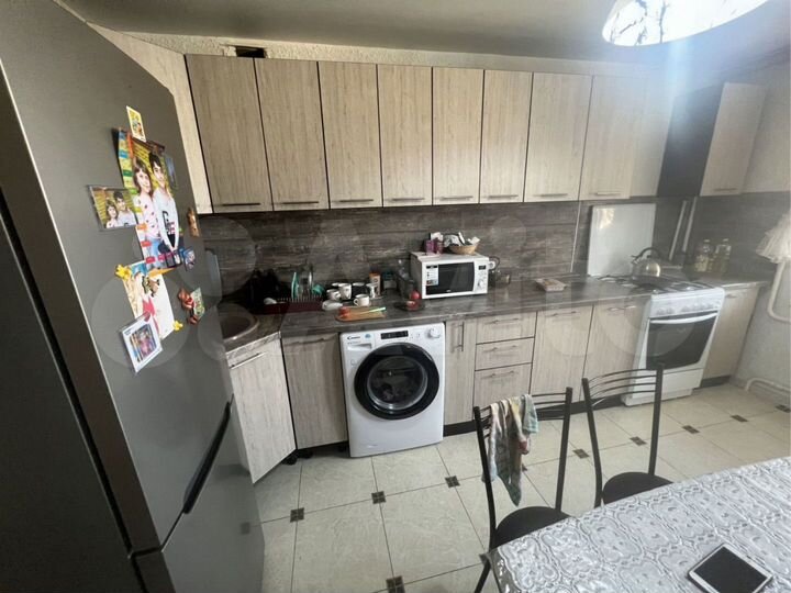 3-к. квартира, 61 м², 9/9 эт.