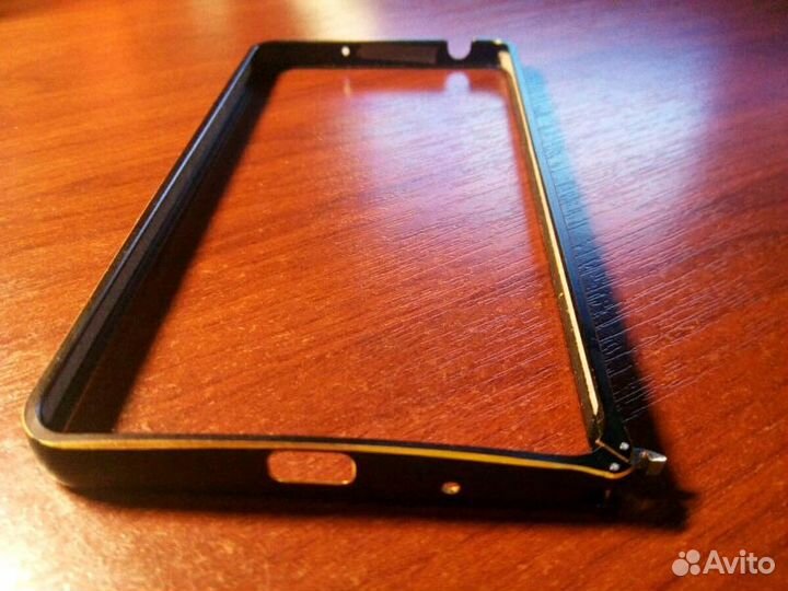 Защитный бампер/рамка для Asus (за шоколадку)