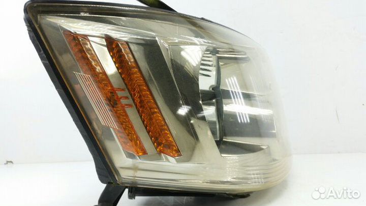 Фара правая Toyota Alphard MNH10