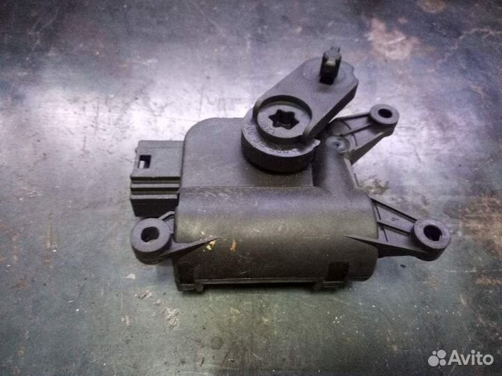 Сервопривод заслонок печки VAG 1k0907511R