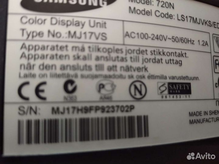 Монитор Samsung