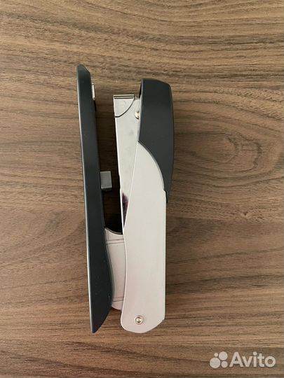 Степлер для бумаги