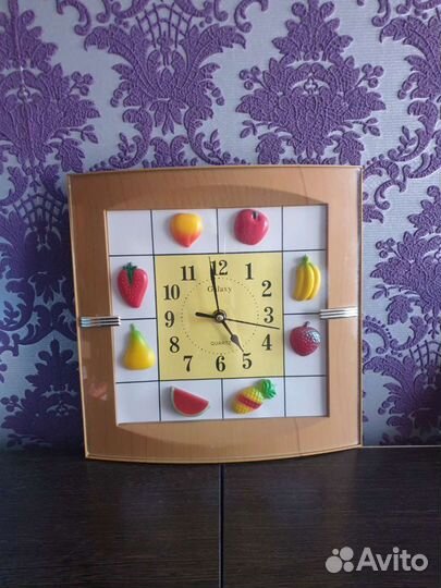Часы настенные, кухонные