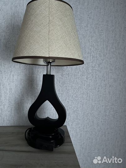 Лампа настольная
