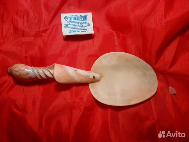 Ложка из раковины из Полинезии