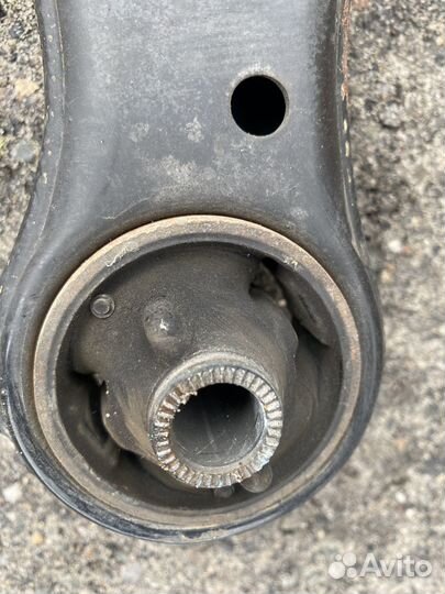 Рычаг передний левый Camry 40 50