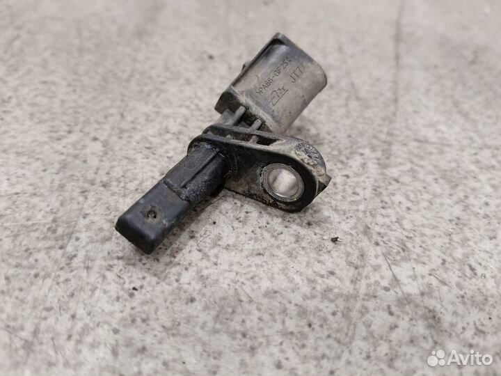 Передний правый датчик ABS для VW Passat CC