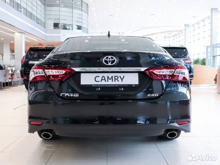 Toyota Camry 2.0 CVT, 2022