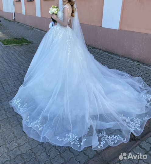 Свадебное платье naviblue bridal