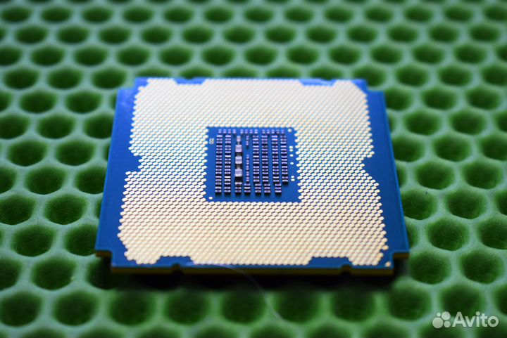 Intel xeon E5 2697 V2