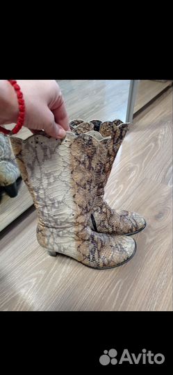 Сапоги женские натуральная кожа 39,питон
