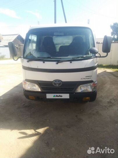 Toyota Dyna бортовой, 2011