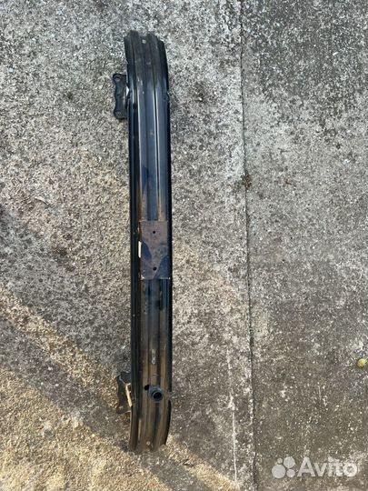 Усилитель переднего бампера KIA Sportage