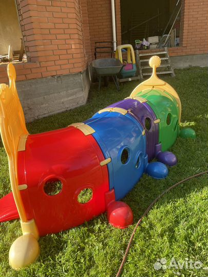 Уличная игрушка гусеница для ползания