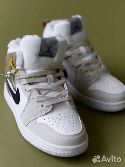 Кроссовки детские nike зимние