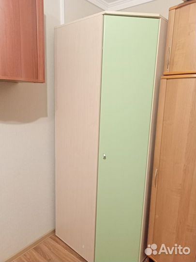 Шкаф угловой