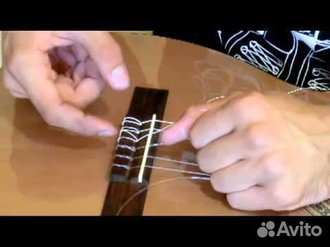 Замена струн на гитаре