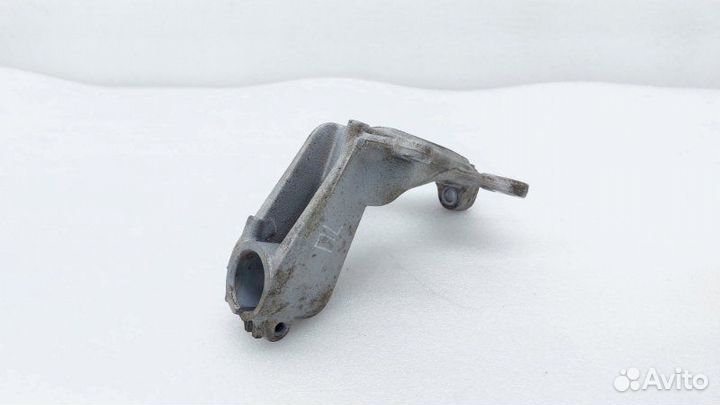 Б/У Б/У Кулак поворотный Состояние отличное