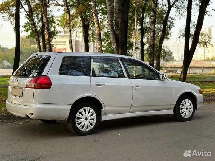 Nissan AD 1.5 AT, 2001, 300 000 км