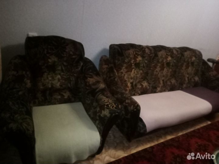 Диван и кресло бу