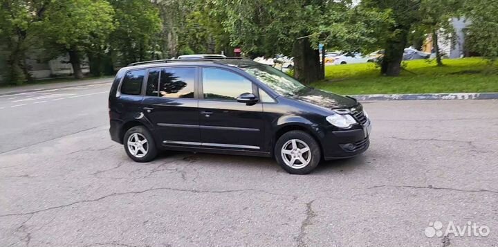 Volkswagen Touran 1.6 МТ, 2009, 118 000 км