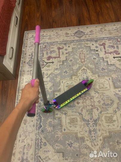 Трюковой кастомный самокат