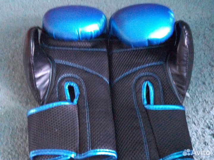 Боксёрские перчатки детские 10 oz