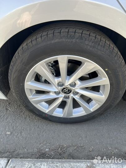 Комплект колес на toyota camry r17 оригинал