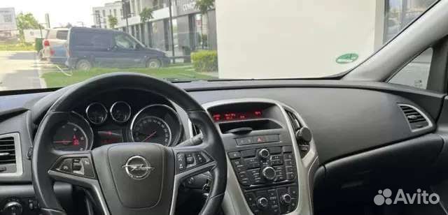 Opel Astra 1.6 AT, 2011, 108 000 км