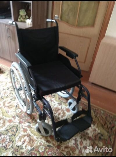Инвалидная коляска новая