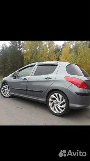 Peugeot 308 1.6 AT, 2010, 270 000 км