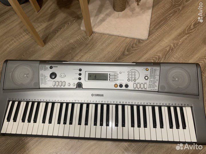 Синтезатор yamaha psr-R300