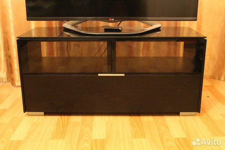 Тумба под телевизор