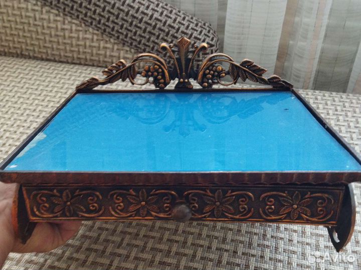 Полочка настенная