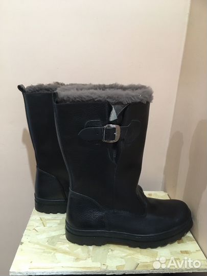 Сапоги из натуральной кожи с чулками