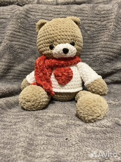 Плюшевый мишка вязаный ручной работы