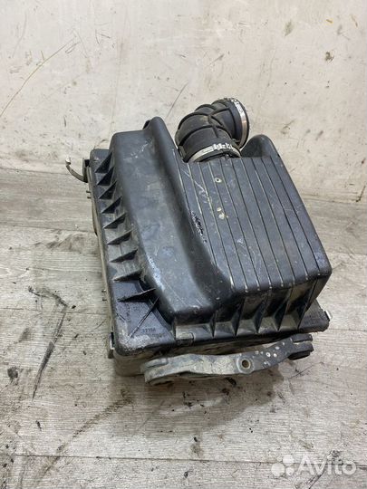 Корпус воздушного фильтра Opel Astra