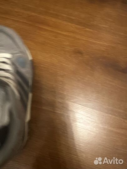 Кроссовки adidas 38