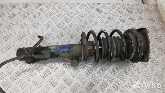 Стойка передняя левая mini clubman 1 (KBN06K501)