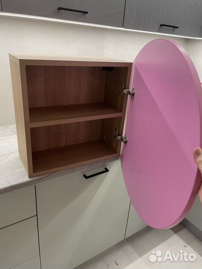 Навесной шкаф