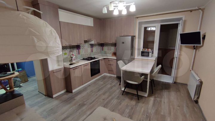 1-к. квартира, 56 м², 1/5 эт.