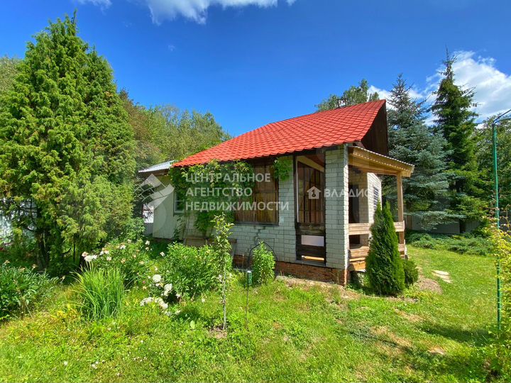 Дом 63,5 м² на участке 8,7 сот.