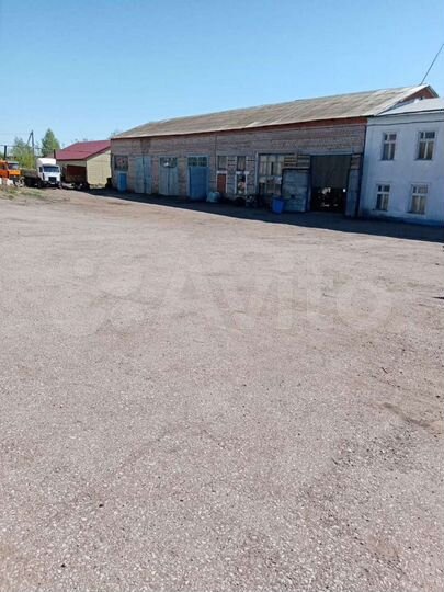 Здание, 800 м²