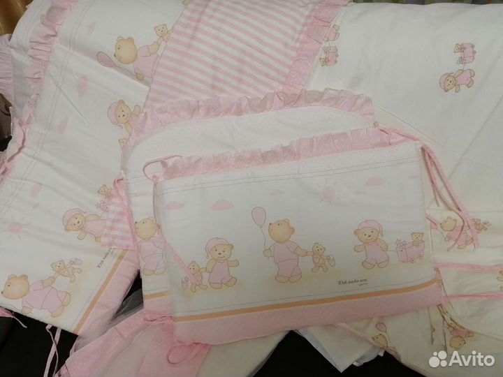 Комплект постельного белья в детскую кроватку 