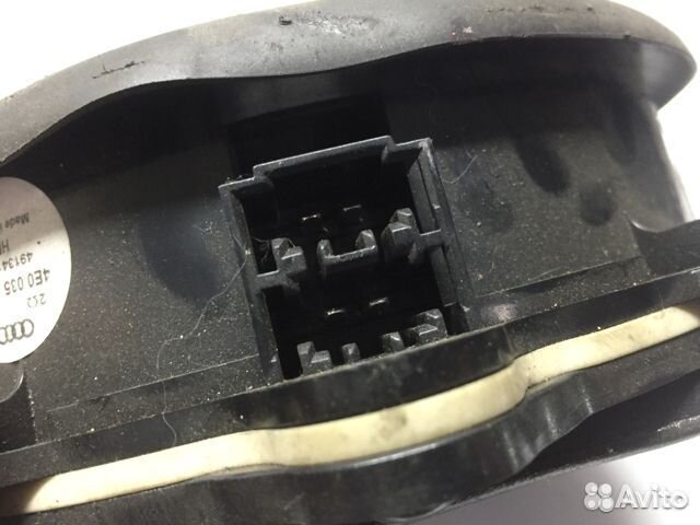 Динамик Audi A8 D3 задний 4E0035411D