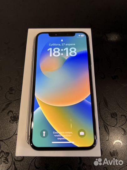 iPhone X, 64 ГБ