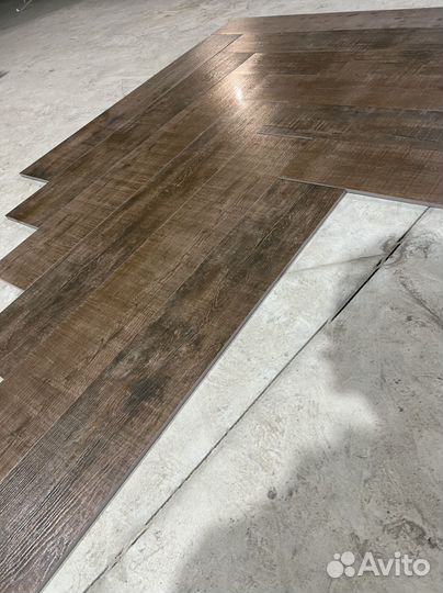 Керамогранит под ламинат остаток