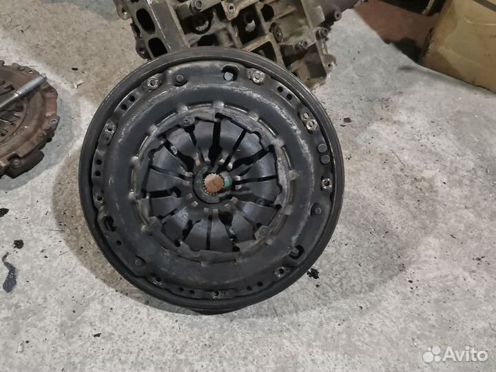 Двухмассовый маховик renault